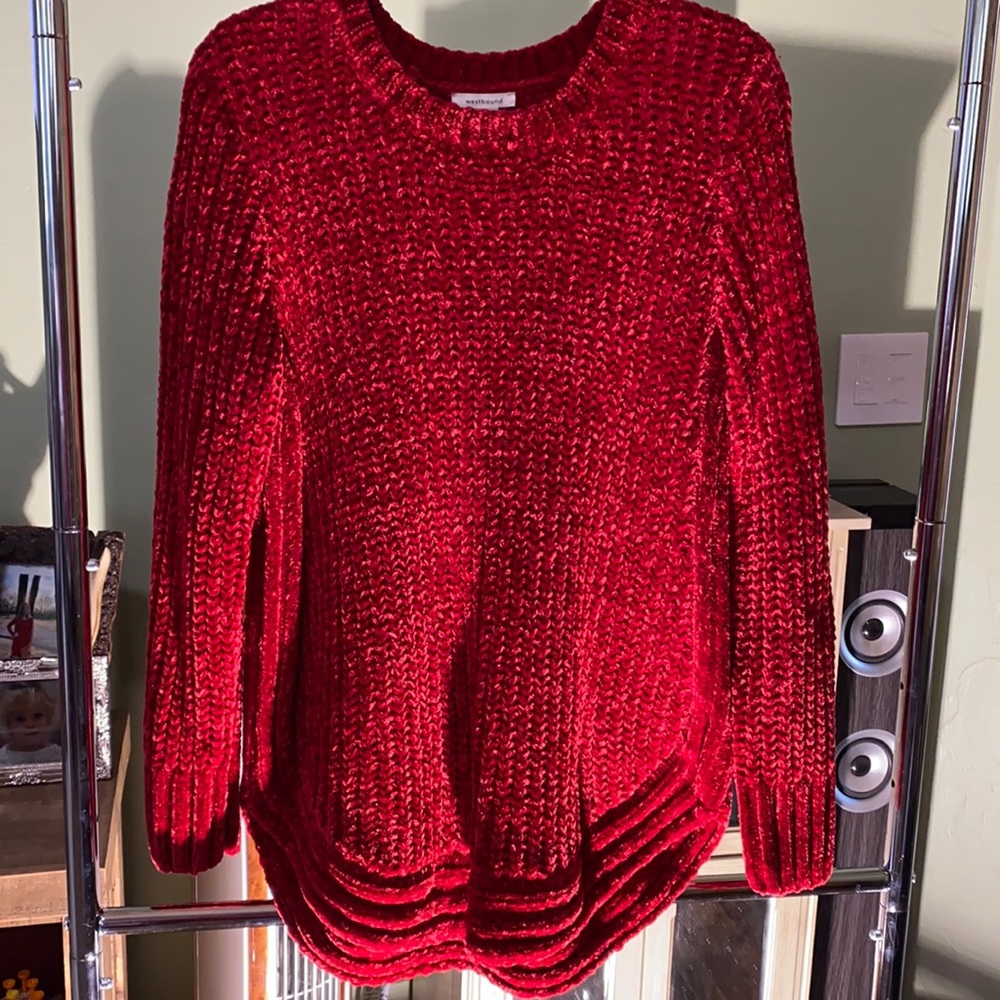 Westbound Polyester Sweater. Deep Red Color. (L)